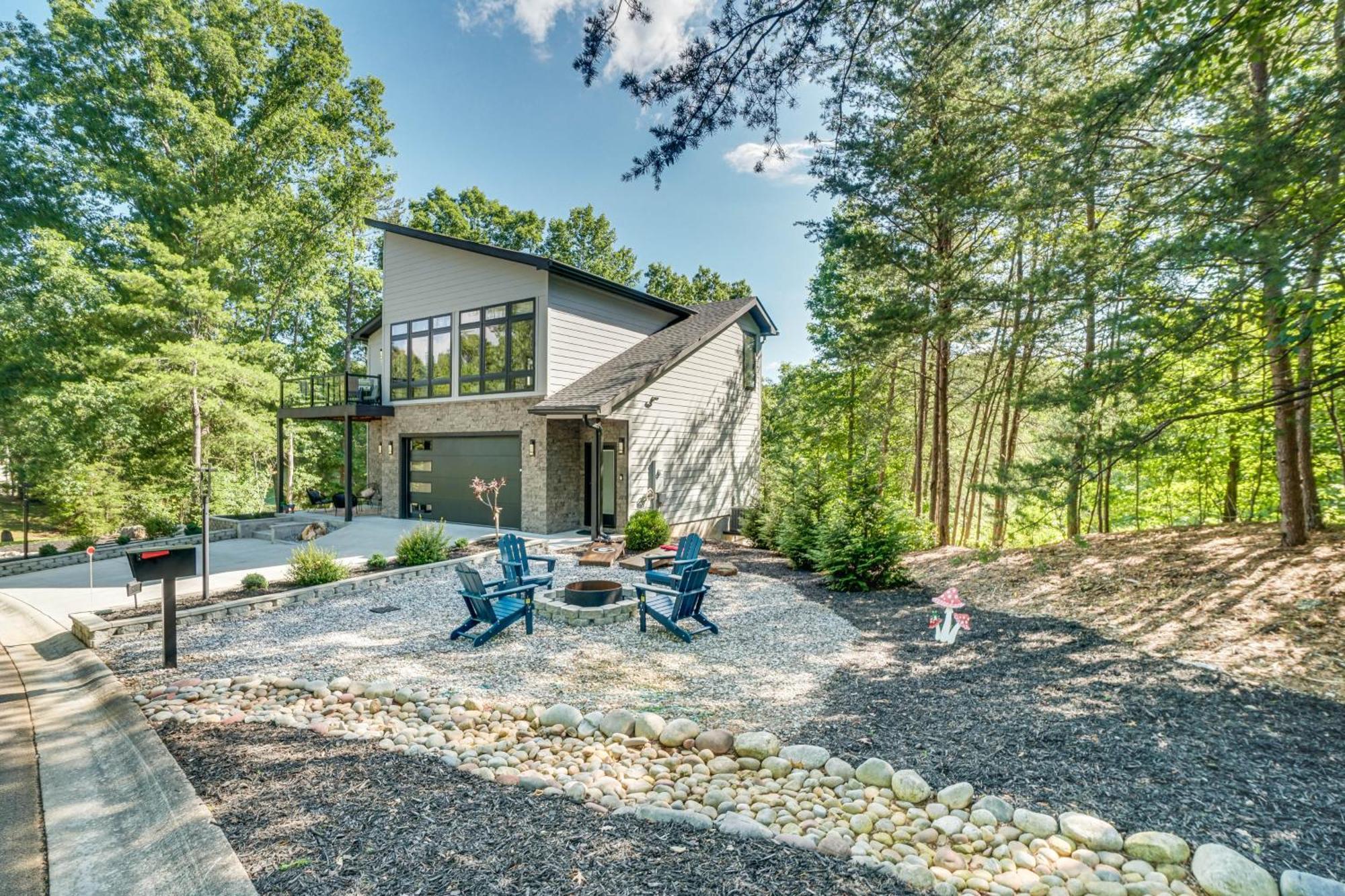 Luxury Modern Home On Golf Course With Game Room! Гелен Екстер'єр фото